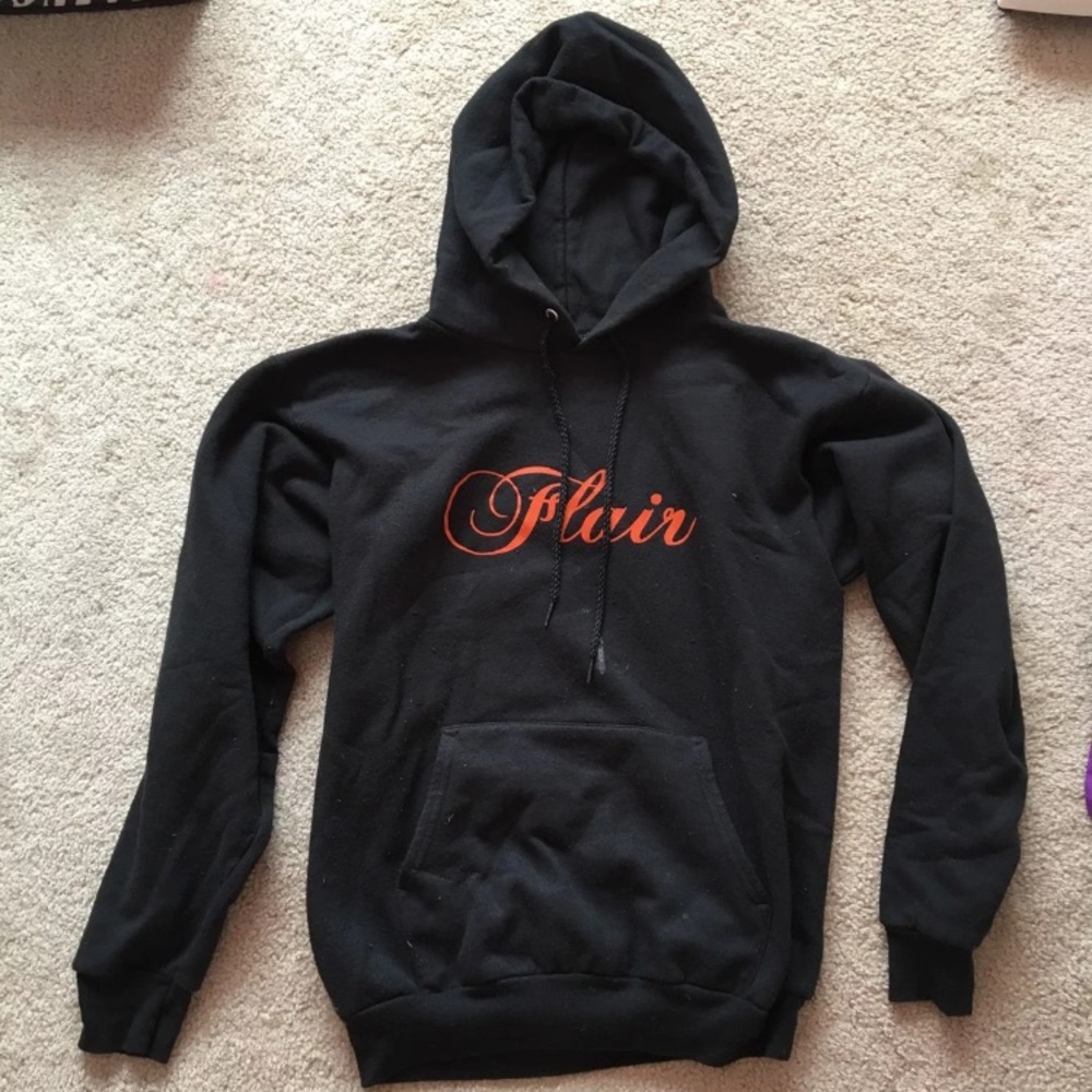 “Flair” sweat set